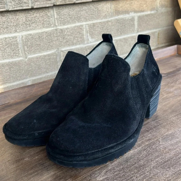 Fly London Black Suede Low-Ankle Slip-on Bootie Size 39 - Picture 4 of 11